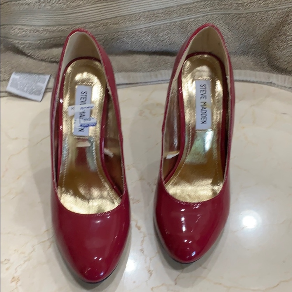 Steve Madden red heels
